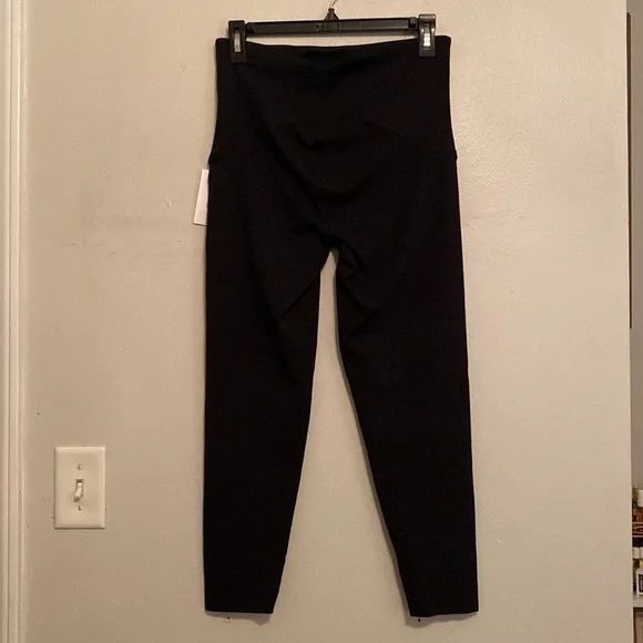 SPANX Black Booty Boost 7/8 Leggings [Size: L] - Picture 4 of 9